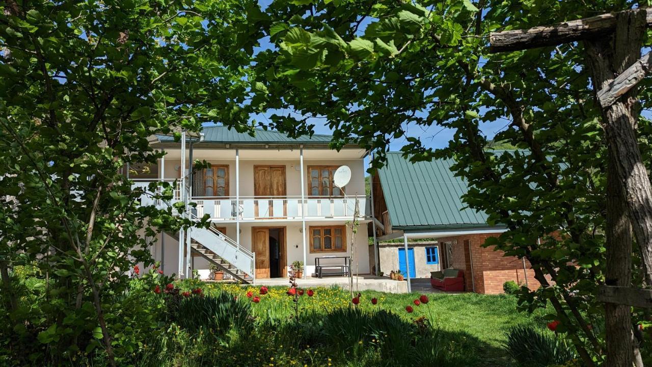 Greenhill - Your Guesthouse In Ubisa מראה חיצוני תמונה